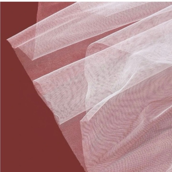 Stunning bridal veil - Picture 3 of 4